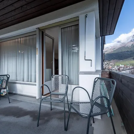 Apartment Putzprinz Gujan Ferienwohnung, Haus Surmir B / 16 Flims
