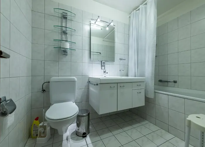 Putzprinz Gujan Ferienwohnung, Haus Surmir B / 16