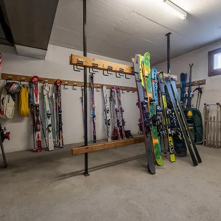 Putzprinz Gujan Ferienwohnung, Haus Surmir B / 16 Lägenhet Flims