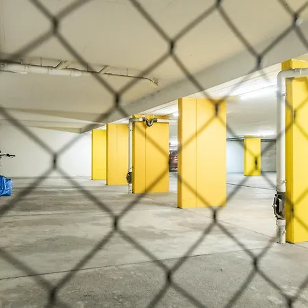 Lägenhet Putzprinz Gujan Ferienwohnung, Haus Surmir B / 16 Flims