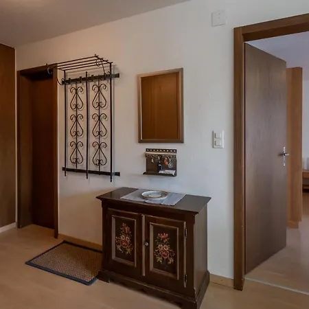 Lägenhet Putzprinz Gujan Ferienwohnung, Haus Surmir B / 16 *